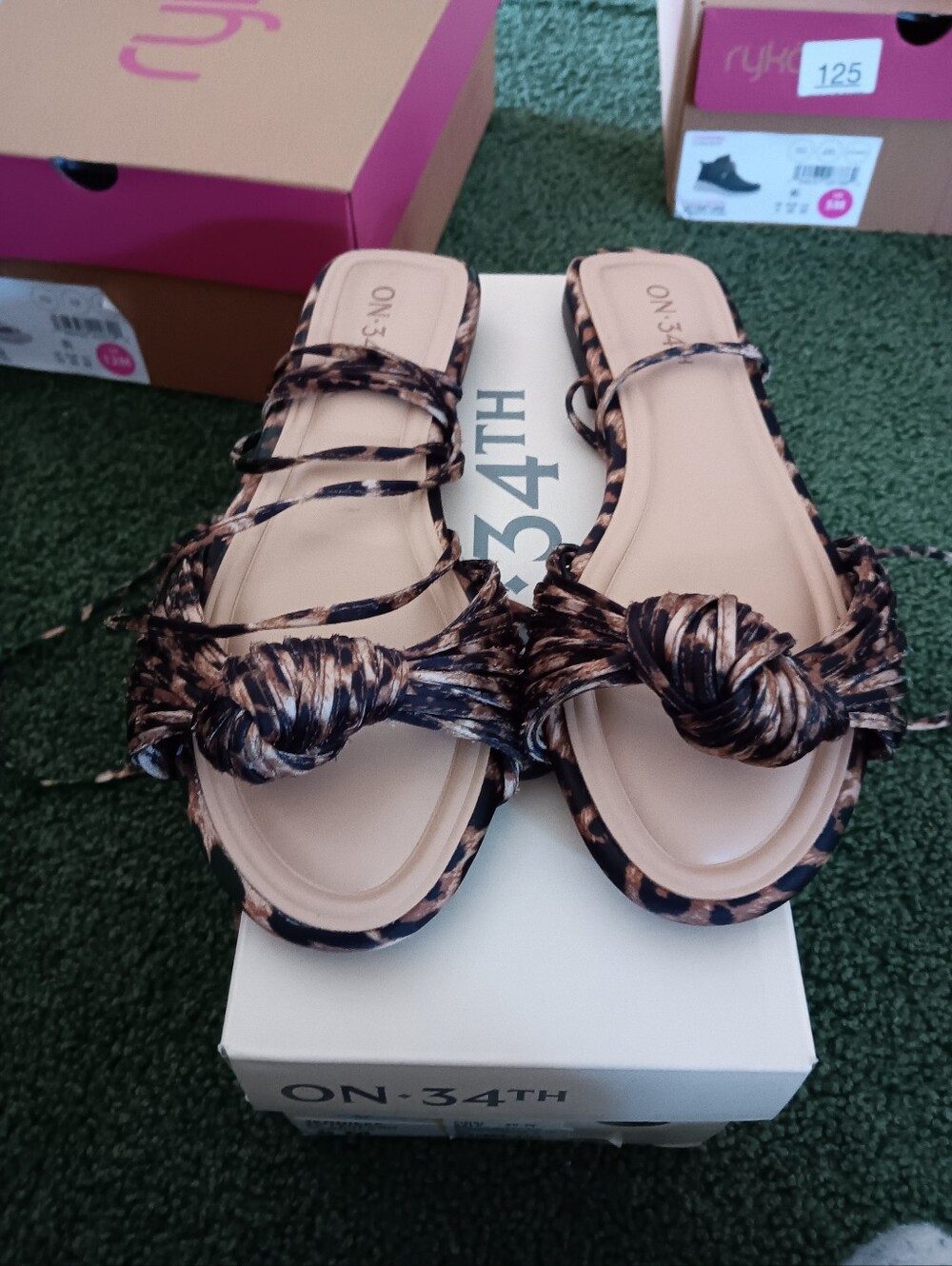 Womens On 34th Leopard Print Sandles Size 6.